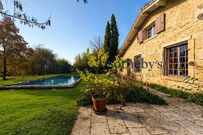 Image No.2-4 Bed House for sale