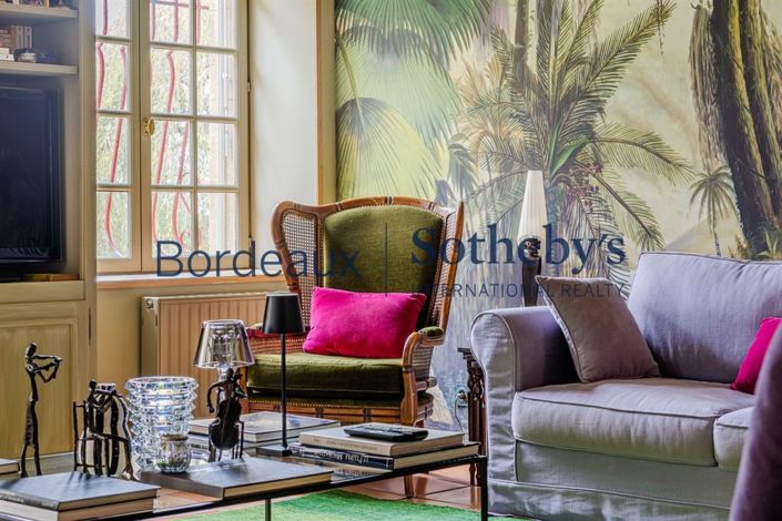 Image No.8-4 Bed House for sale
