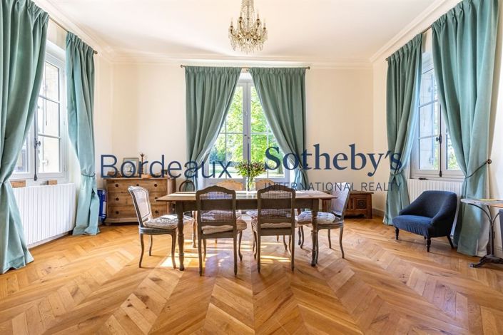 Image No.6-6 Bed House for sale