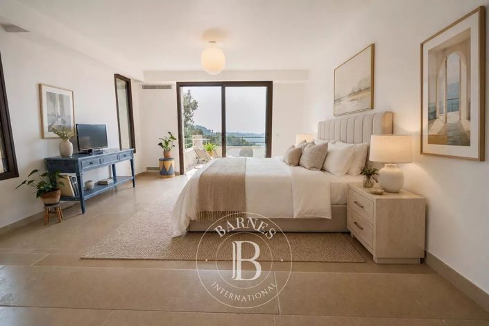 Image No.15-5 Bed House for sale
