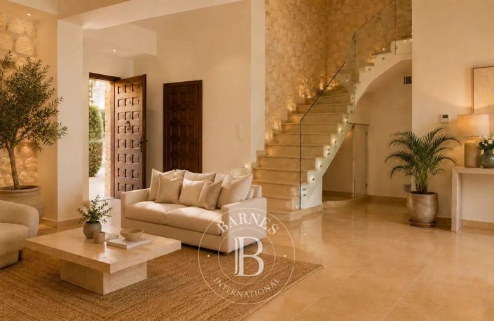 Image No.5-5 Bed House for sale