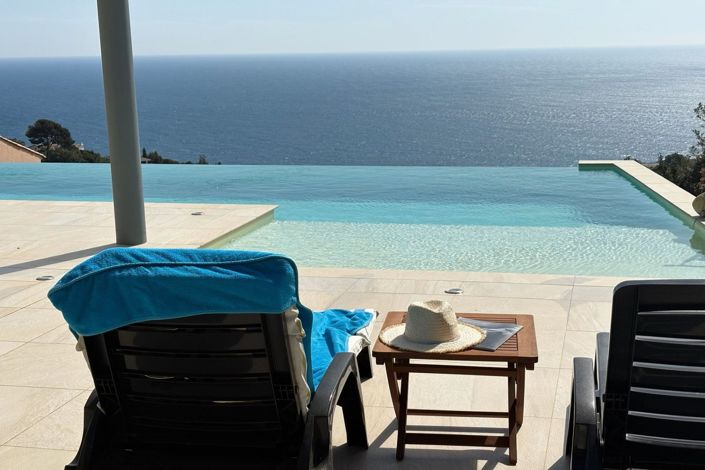 Image No.2-5 Bed House for sale