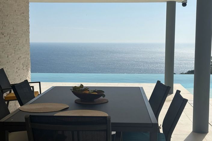 Image No.3-5 Bed House for sale