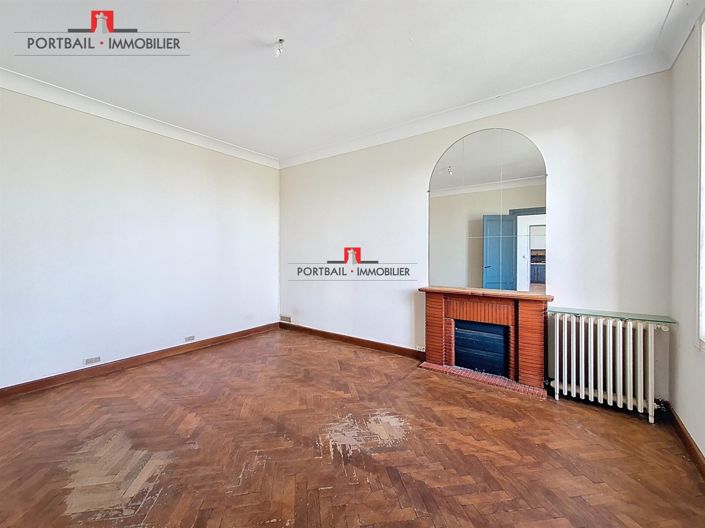 Image No.3-5 Bed House for sale