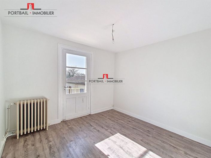 Image No.6-5 Bed House for sale