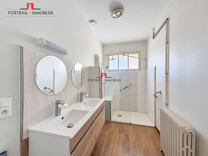 Image No.7-5 Bed House for sale