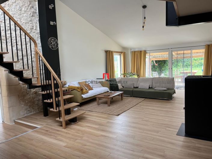 Image No.4-4 Bed House for sale