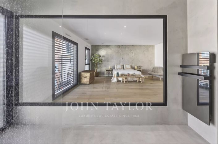 Image No.12-5 Bed House for sale