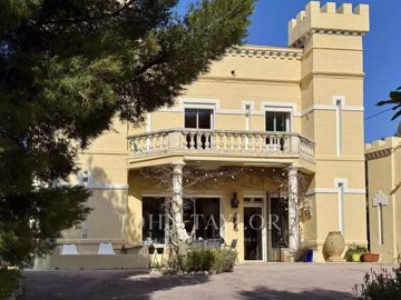 1 - Bouches-du-Rhône, House