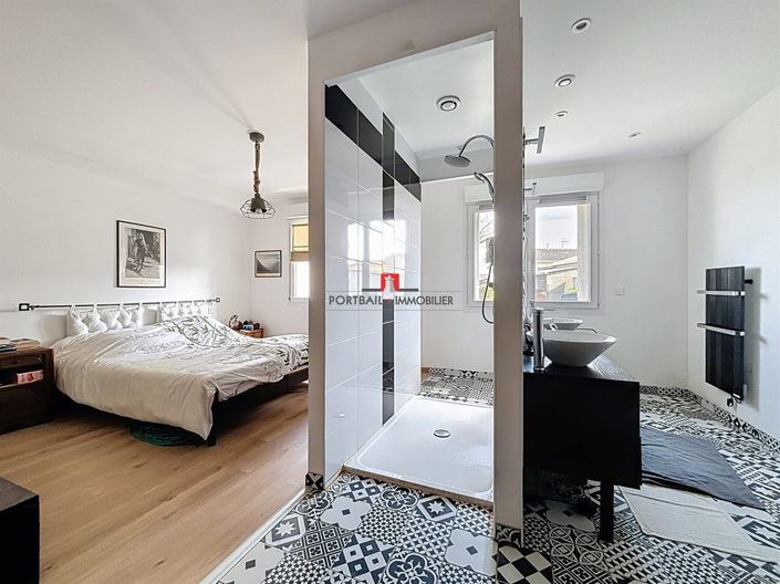 Image No.6-3 Bed House for sale