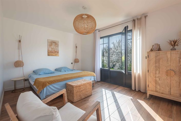Image No.9-3 Bed House for sale