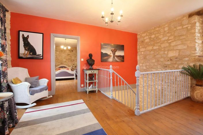 Image No.12-7 Bed House for sale