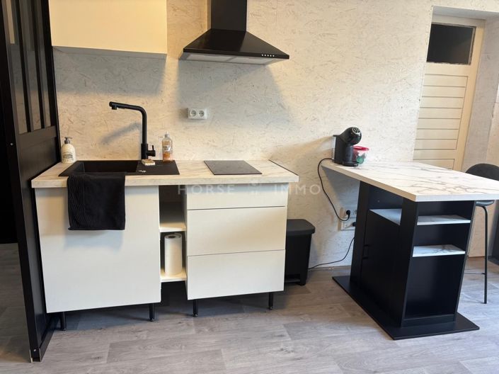 Image No.6-5 Bed House for sale