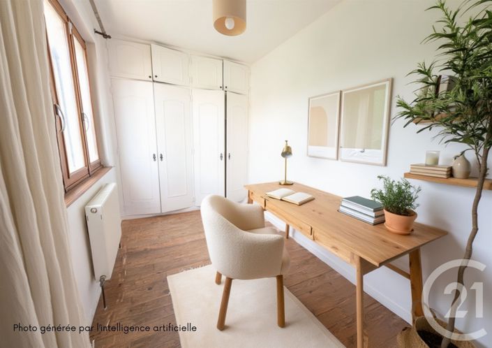 Image No.14-3 Bed House for sale