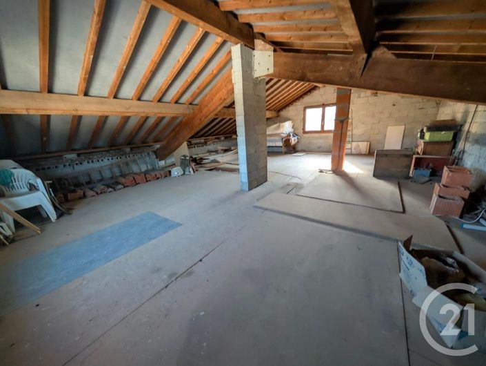 Image No.19-3 Bed House for sale