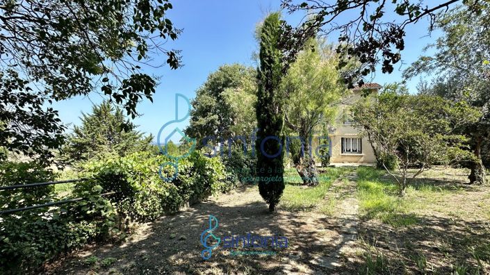 Image No.9-6 Bed House for sale