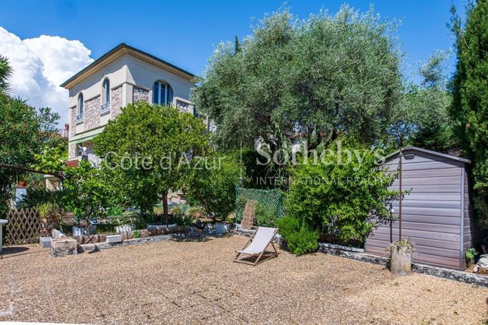 Image No.16-5 Bed Property for sale