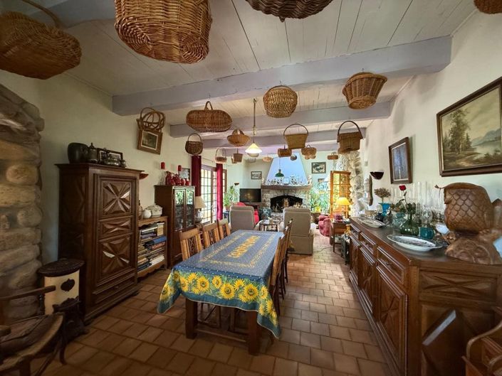 Image No.23-4 Bed House for sale