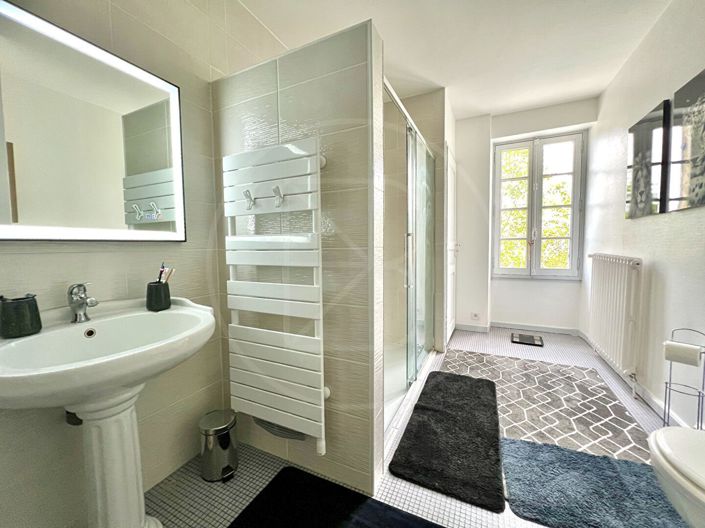 Image No.10-4 Bed House for sale