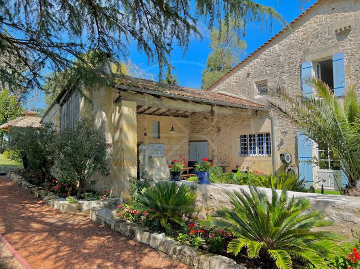 Image No.2-4 Bed House for sale
