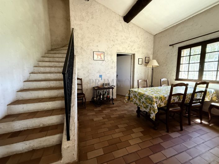 Image No.10-3 Bed House for sale