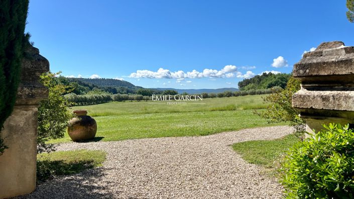 Image No.9-5 Bed Property for sale