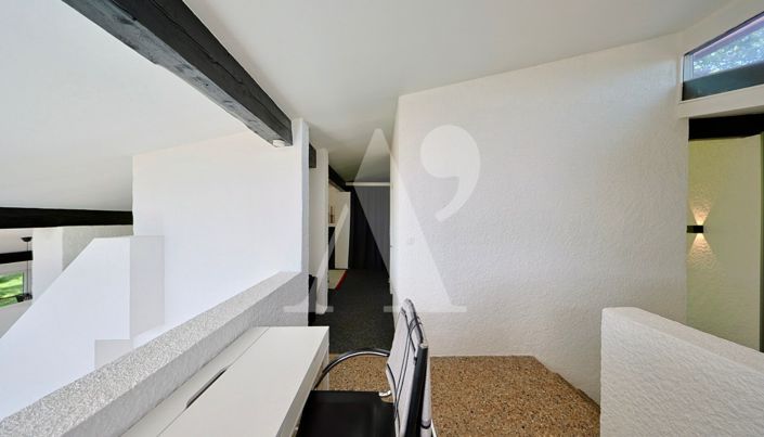 Image No.15-4 Bed Property for sale