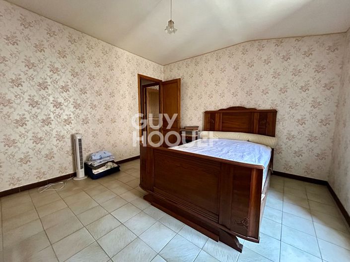 Image No.8-4 Bed House for sale