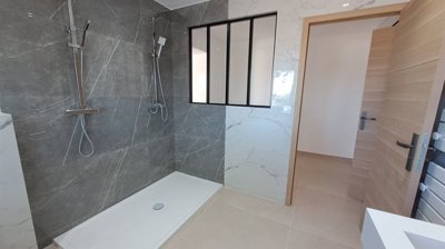 ap5kgvx38u815urd12