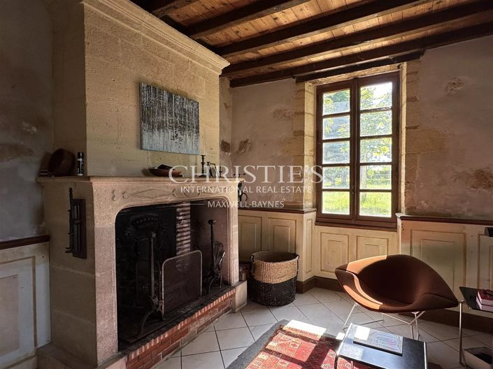 Image No.14-7 Bed House for sale