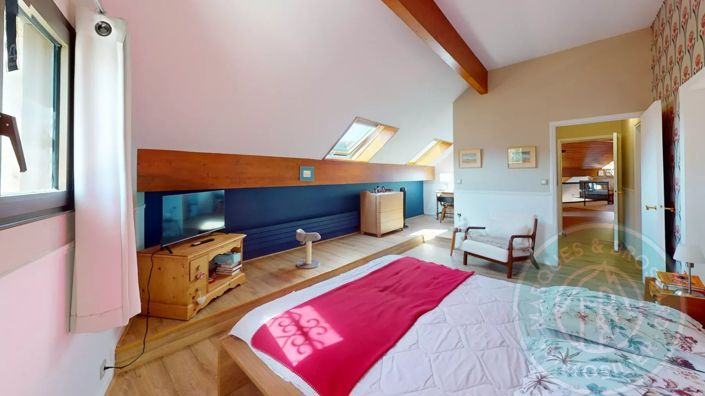 Image No.14-3 Bed House for sale