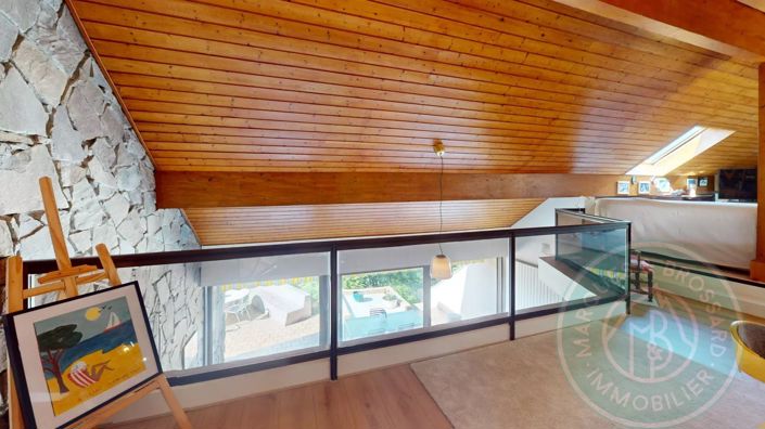 Image No.17-3 Bed House for sale