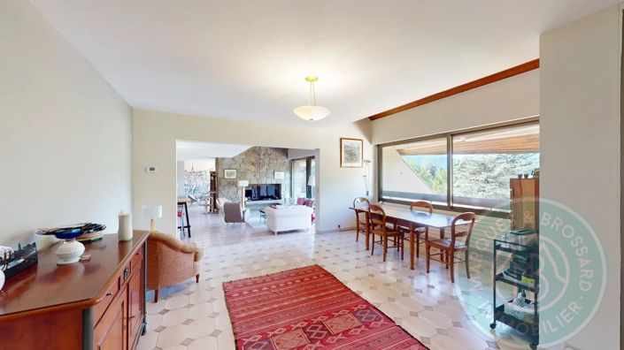 Image No.7-3 Bed House for sale