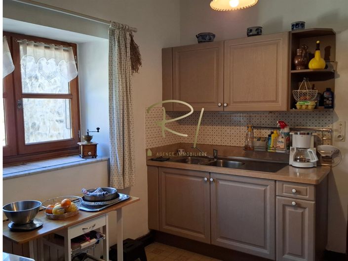Image No.6-3 Bed House for sale