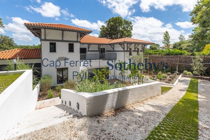 Image No.6-5 Bed House for sale