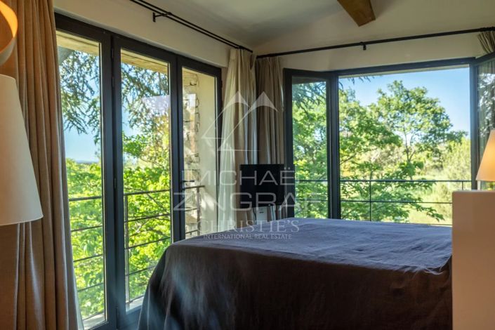 Image No.12-7 Bed House for sale