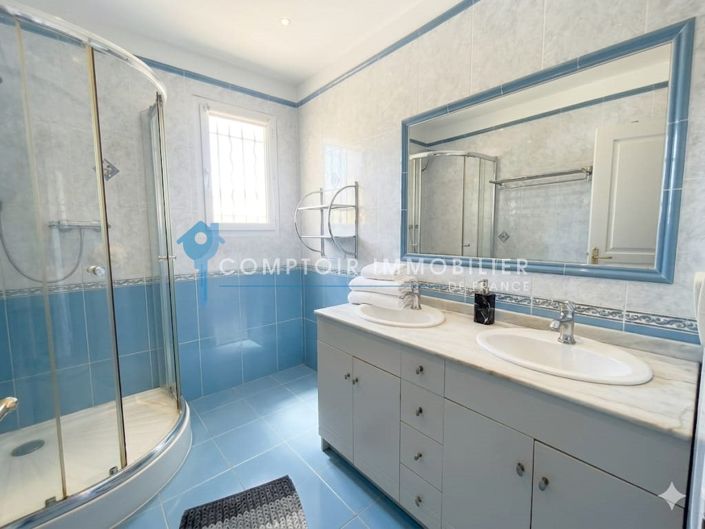 Image No.12-5 Bed House for sale