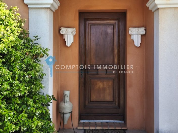 Image No.4-5 Bed House for sale