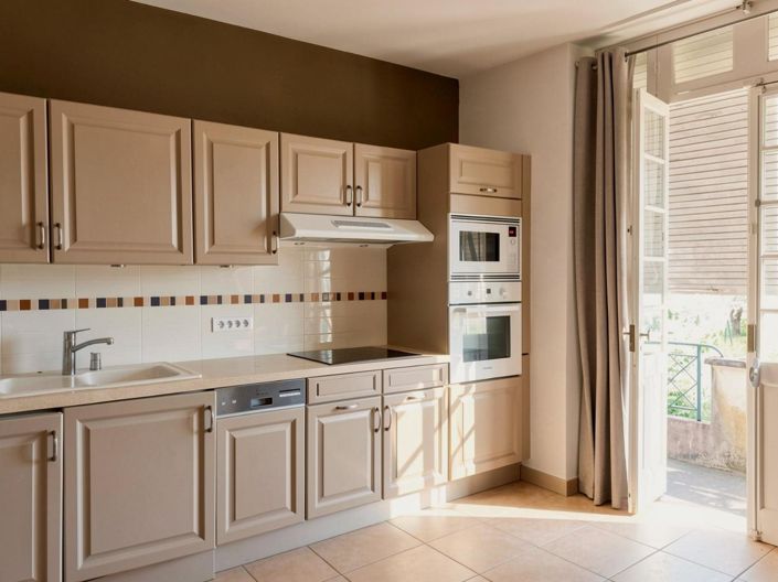 Image No.4-2 Bed House for sale