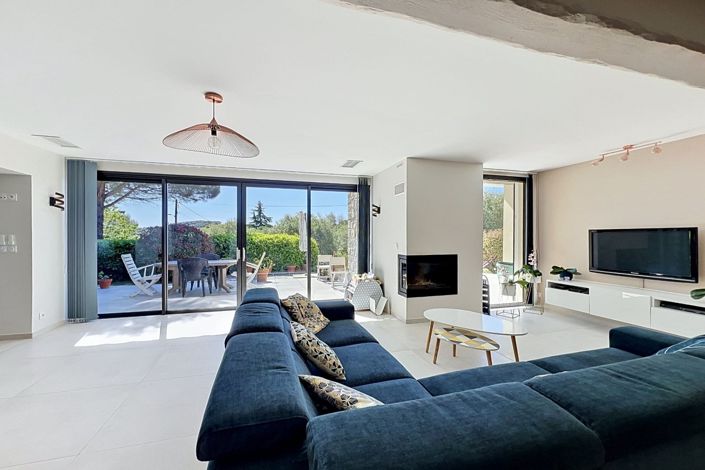 Image No.7-4 Bed House for sale