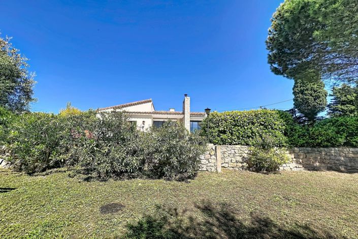 Image No.8-4 Bed House for sale
