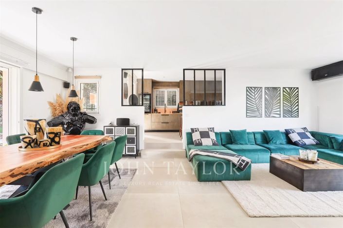 Image No.5-4 Bed House for sale
