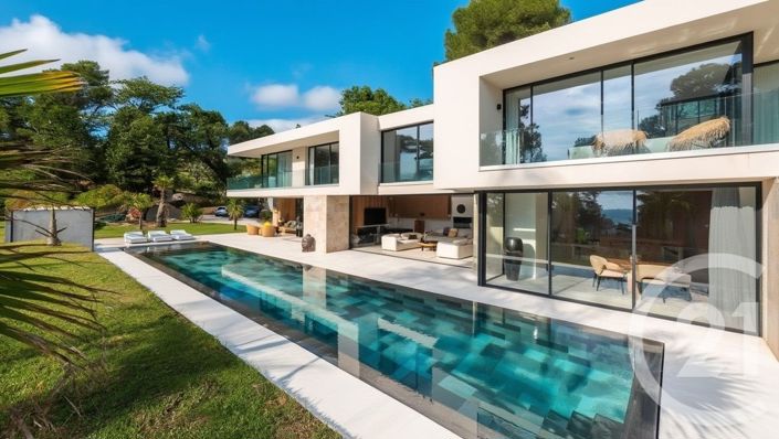 Image No.2-5 Bed House for sale