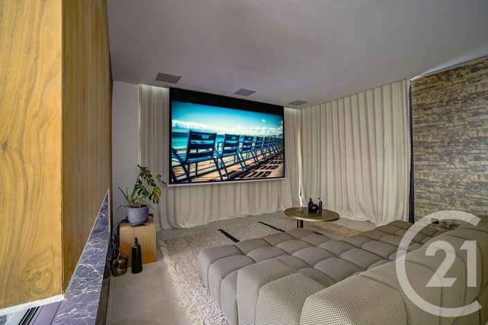 Image No.31-5 Bed House for sale
