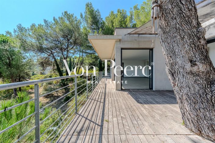Image No.6-3 Bed House for sale