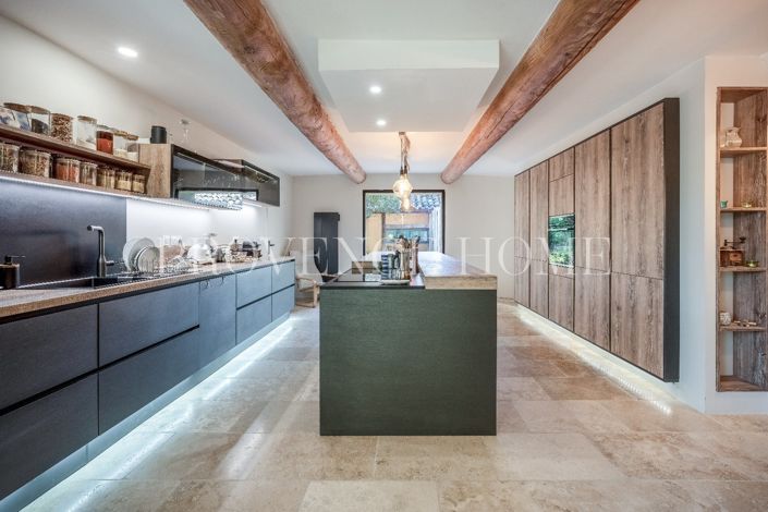 Image No.6-7 Bed House for sale