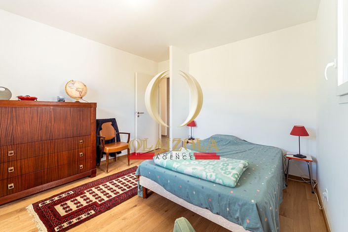 Image No.12-3 Bed Apartment for sale