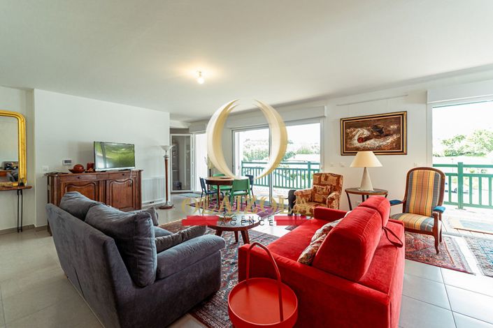 Image No.6-3 Bed Apartment for sale