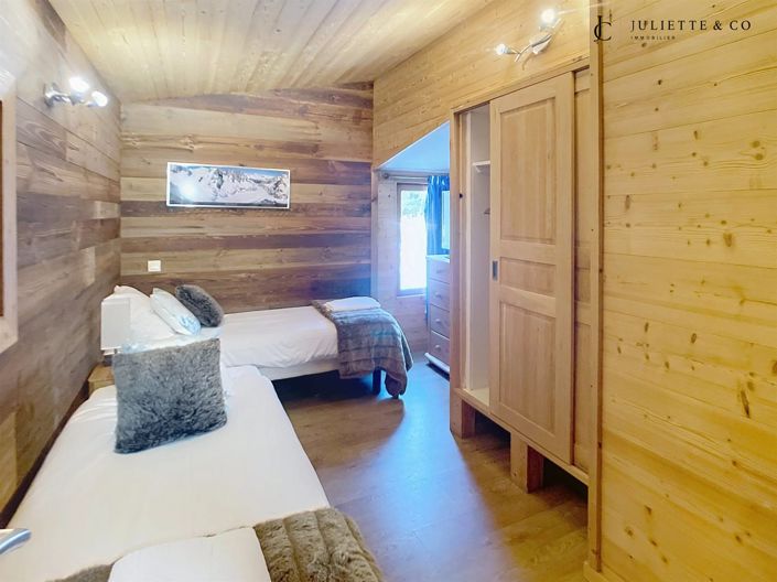 Image No.14-8 Bed House for sale