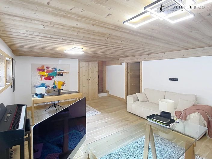 Image No.13-4 Bed Property for sale